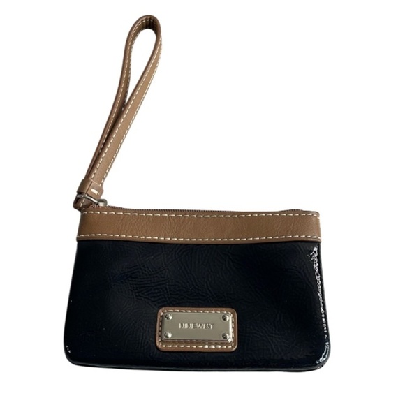 Nine West Patent Faux Leather Wallet Wristlet Minimalist Black Tan Zipper Logo - Picture 1 of 8